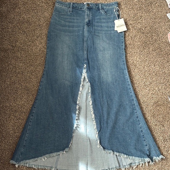 Show Me Your MuMu Dresses & Skirts - NWT Show Me Your Mumu Reba Maxi Skirt